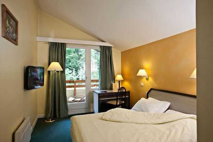 Room 14 of 38
