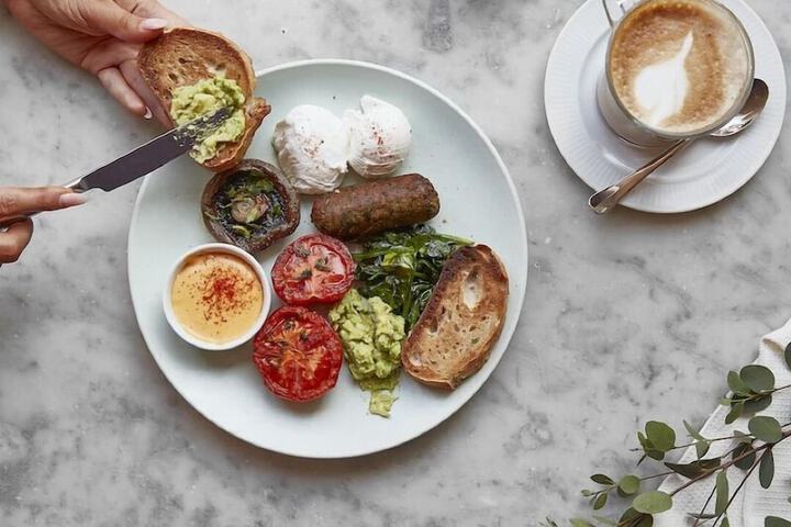Breakfast/Coffee Service 82 of 90