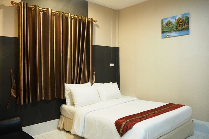 Room 14 of 72