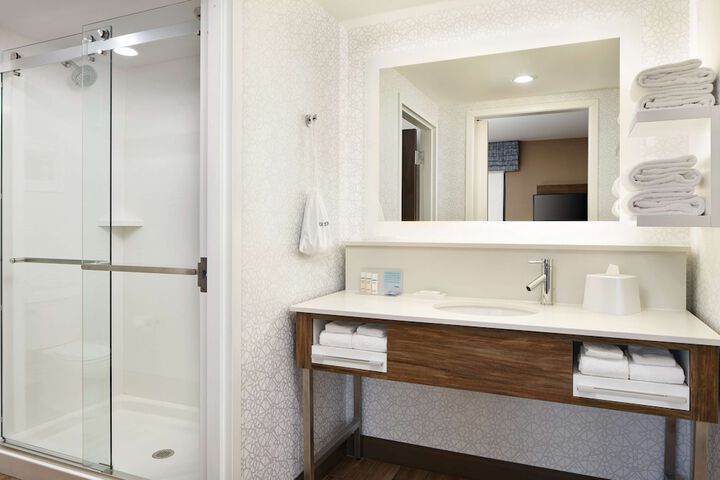 Bathroom shower