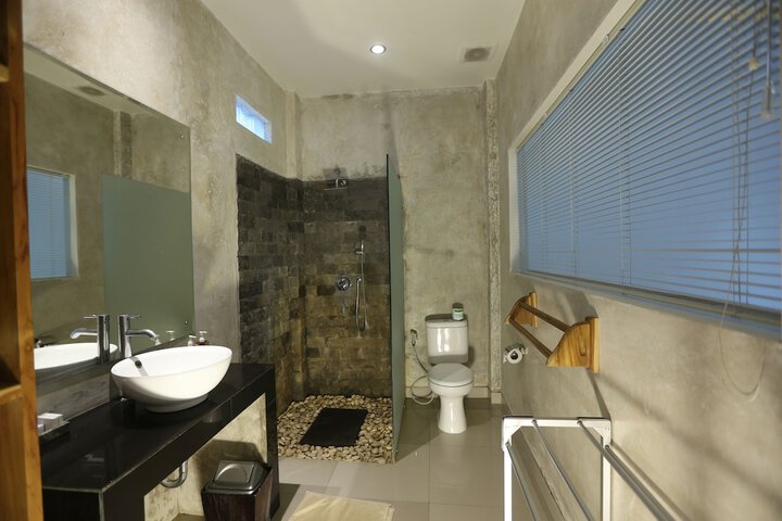 Room 15 of 21