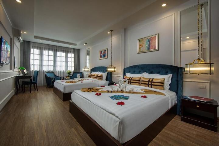 Room 30 of 68