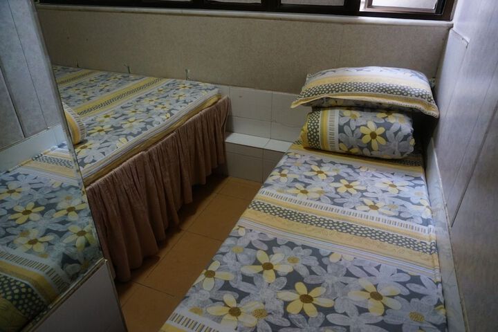 Room 4 of 14