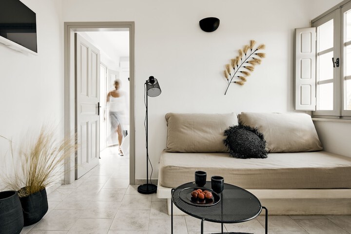 Room 25 of 200