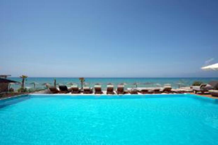 Pool 18 of 23