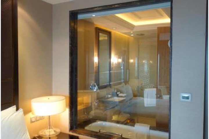 Room 15 of 60