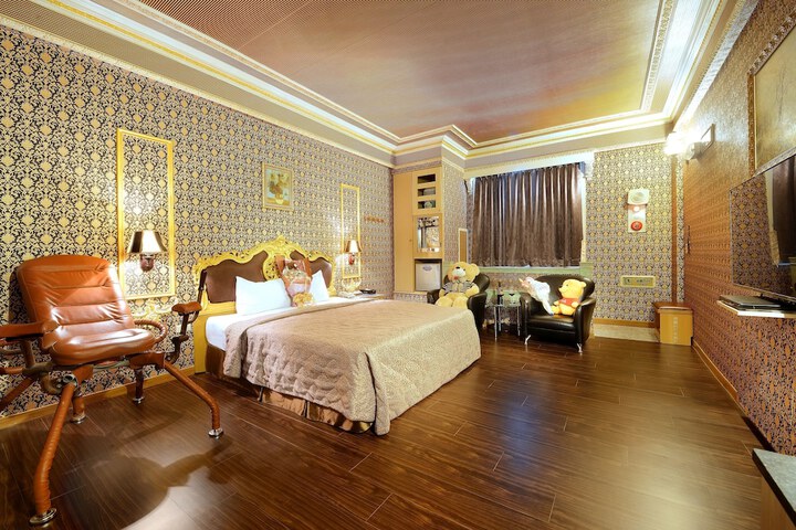 Room 21 of 64