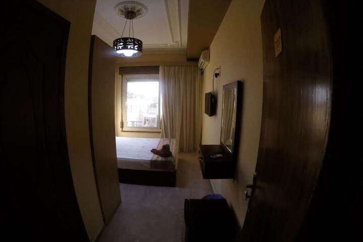 Room 3 of 33