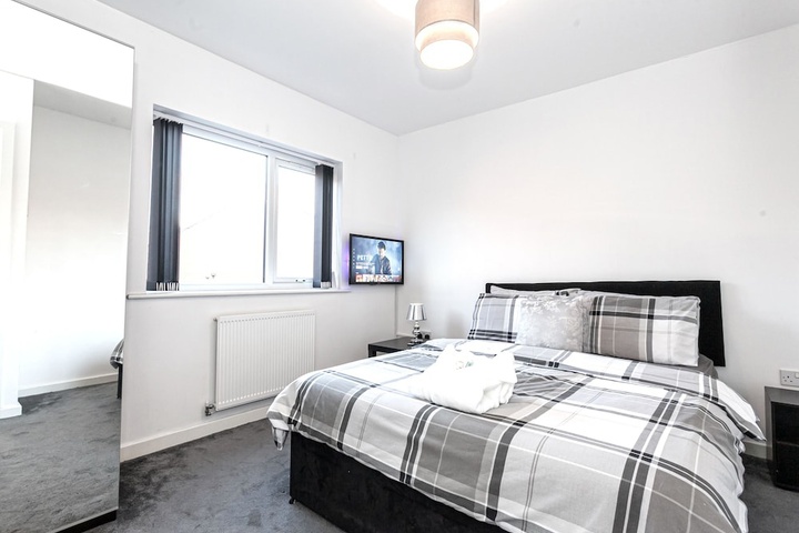Room 4 of 20