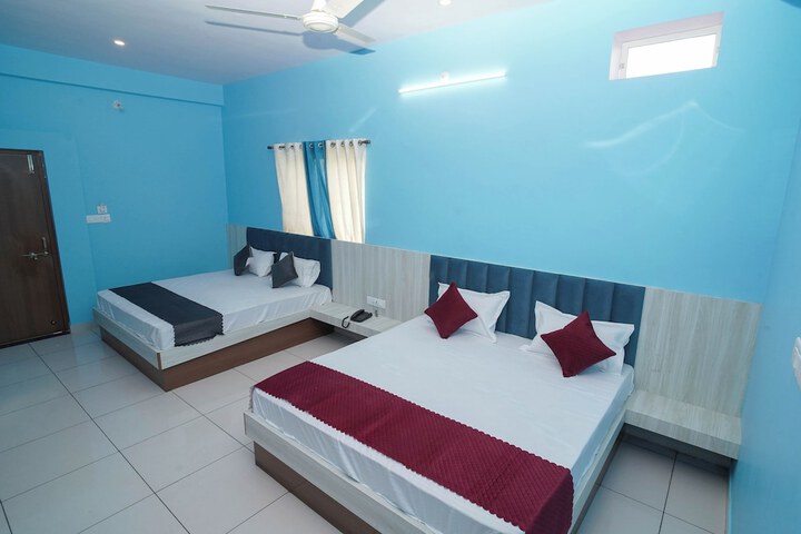 Room 7 of 11