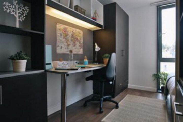 Room 46 of 93
