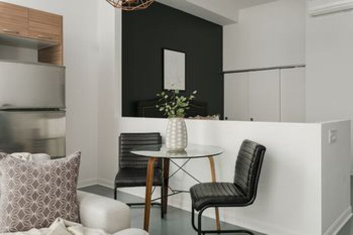 Room 10 of 22