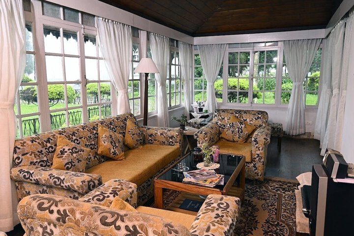Room 8 of 23
