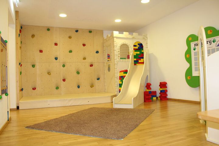 Childrens Activities 76 of 128