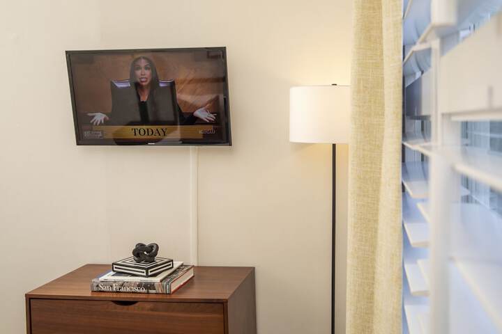 Room 44 of 141