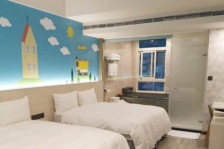 Room 33 of 55