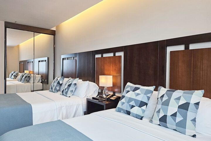 Room 15 of 44