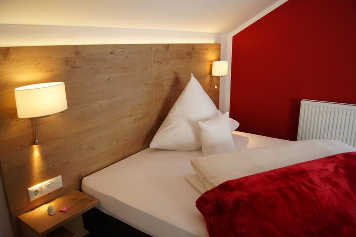 Room 26 of 63