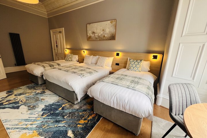 Room 42 of 99