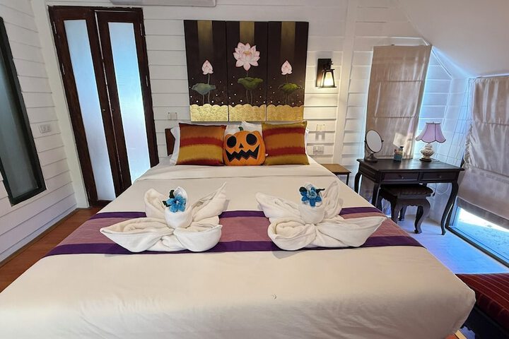 Room 11 of 73
