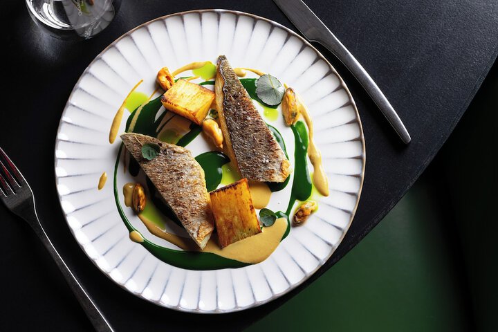 Dining 80 of 92