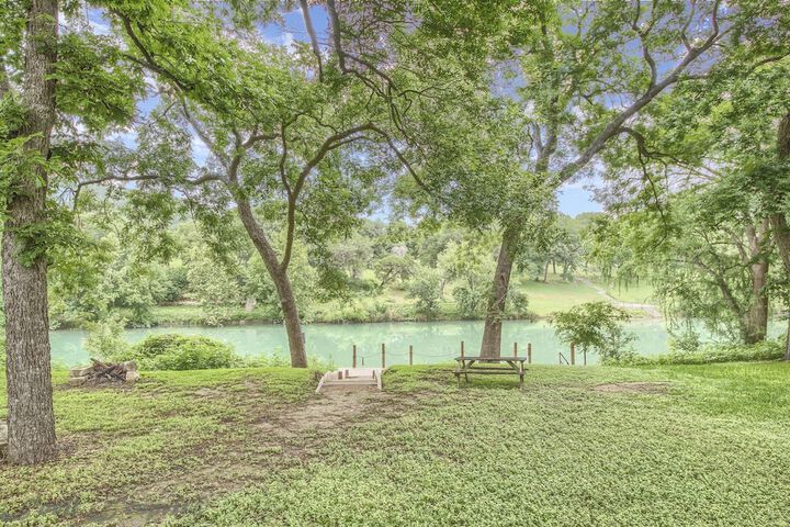 Property Grounds 23 of 33