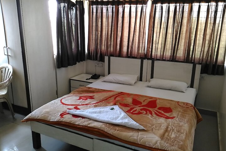 Room 16 of 30