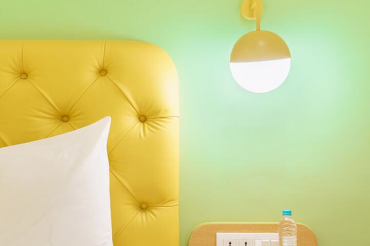 Room 17 of 31