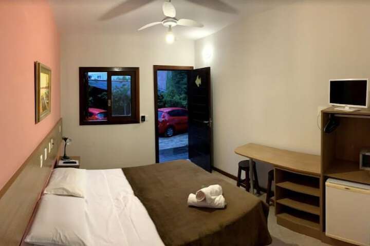 Room 5 of 60
