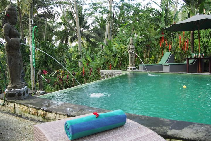 Pool 76 of 129