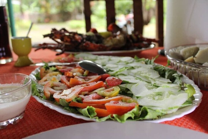 Dining 19 of 28