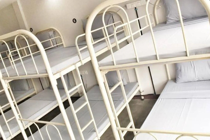 Room 2 of 9