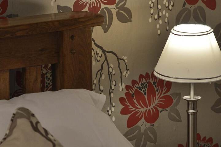 Room 10 of 29