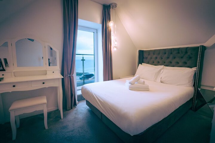 Room 18 of 60