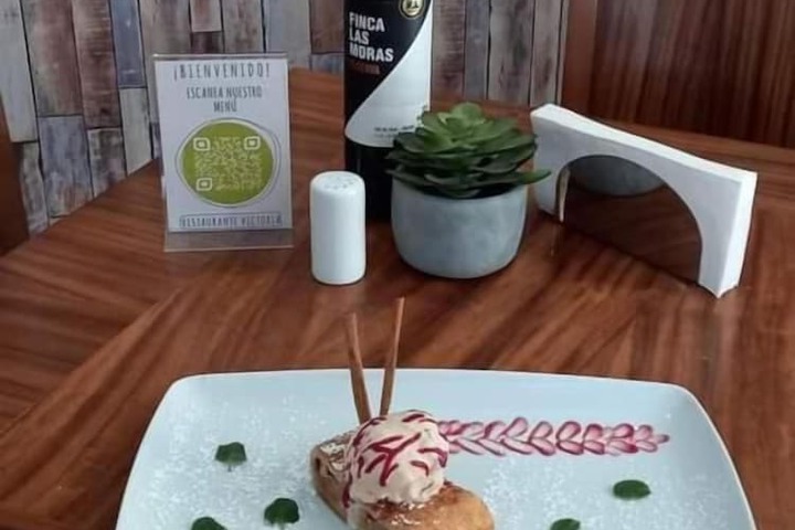 Dining 71 of 86