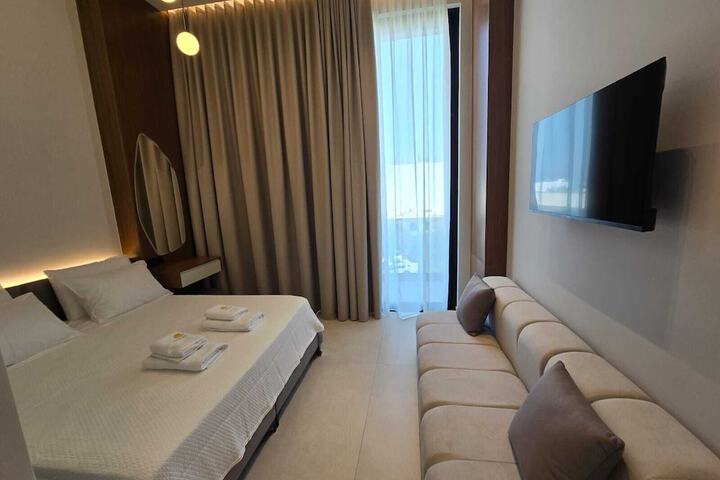 Room 17 of 42