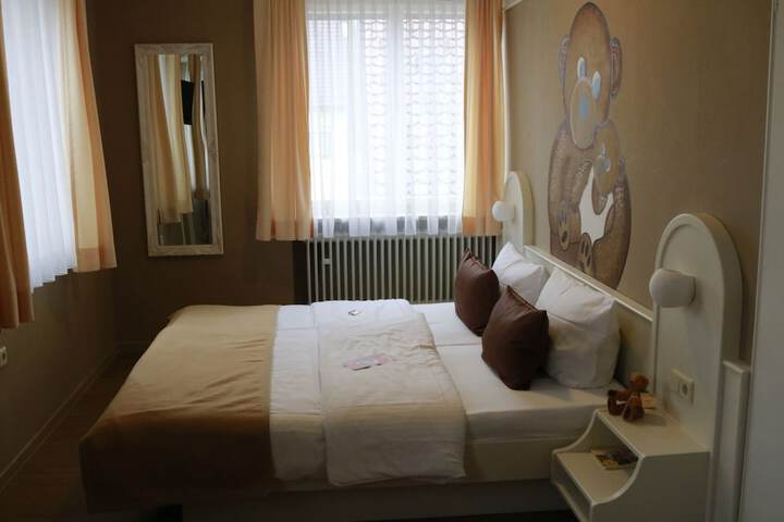Room 19 of 92