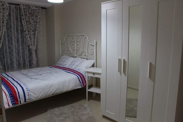Room 22 of 37