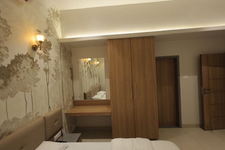 Room 18 of 65