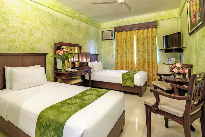 Room 30 of 83
