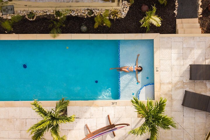 Pool 60 of 138