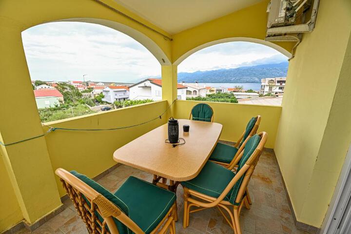 General 6 of 18