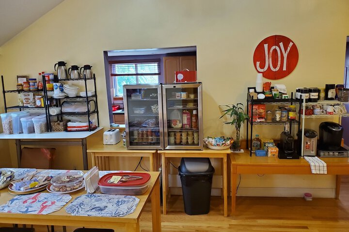 Breakfast/Coffee Service 60 of 87