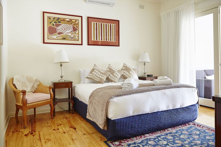Room 10 of 47