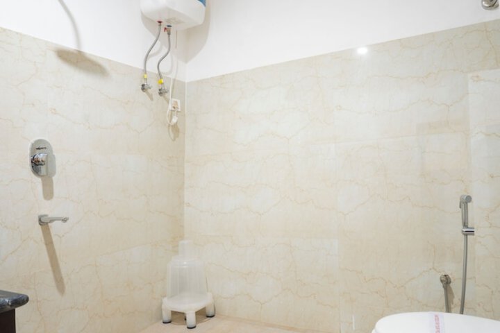 Room 18 of 24