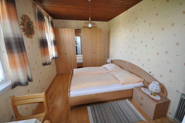 Room 9 of 89