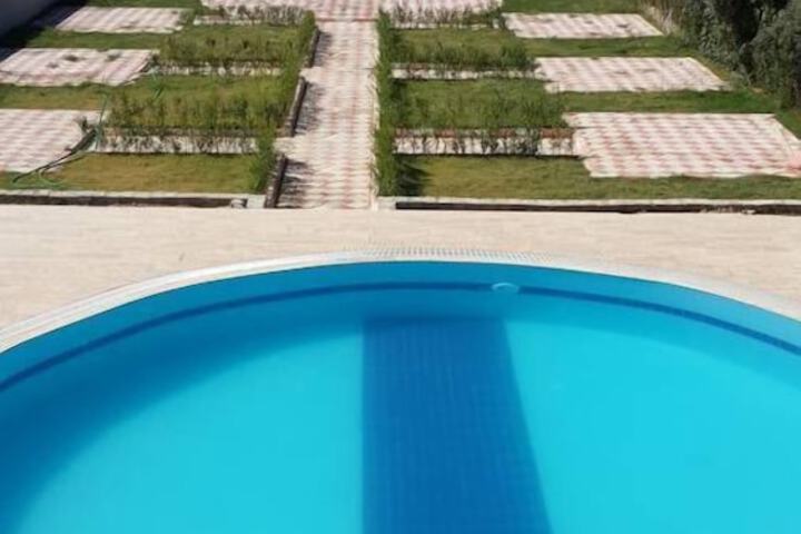 Pool Hotel