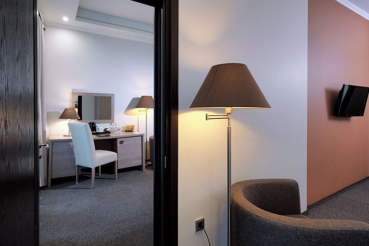 Room 9 of 61