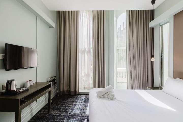 Room 45 of 263