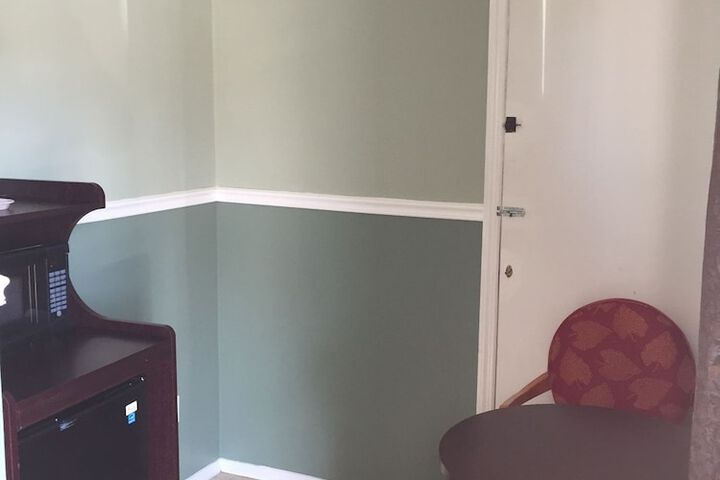 Room 11 of 19